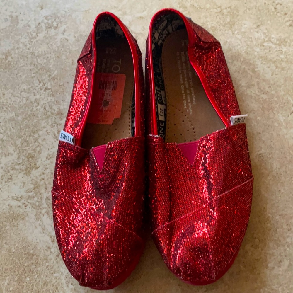 Sparkly Red Toms 2.5